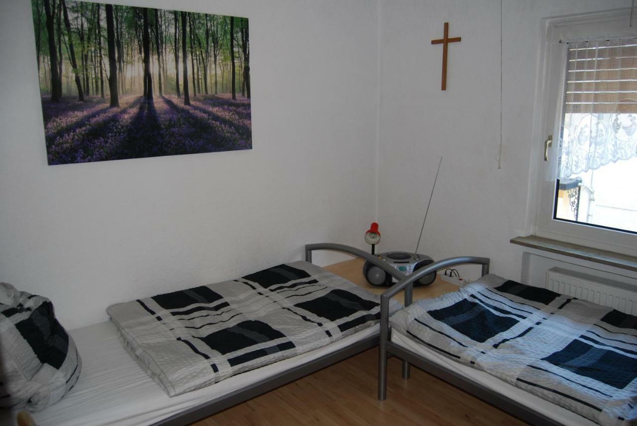 6 Schulstrasse Apartamento Biebertal Exterior foto